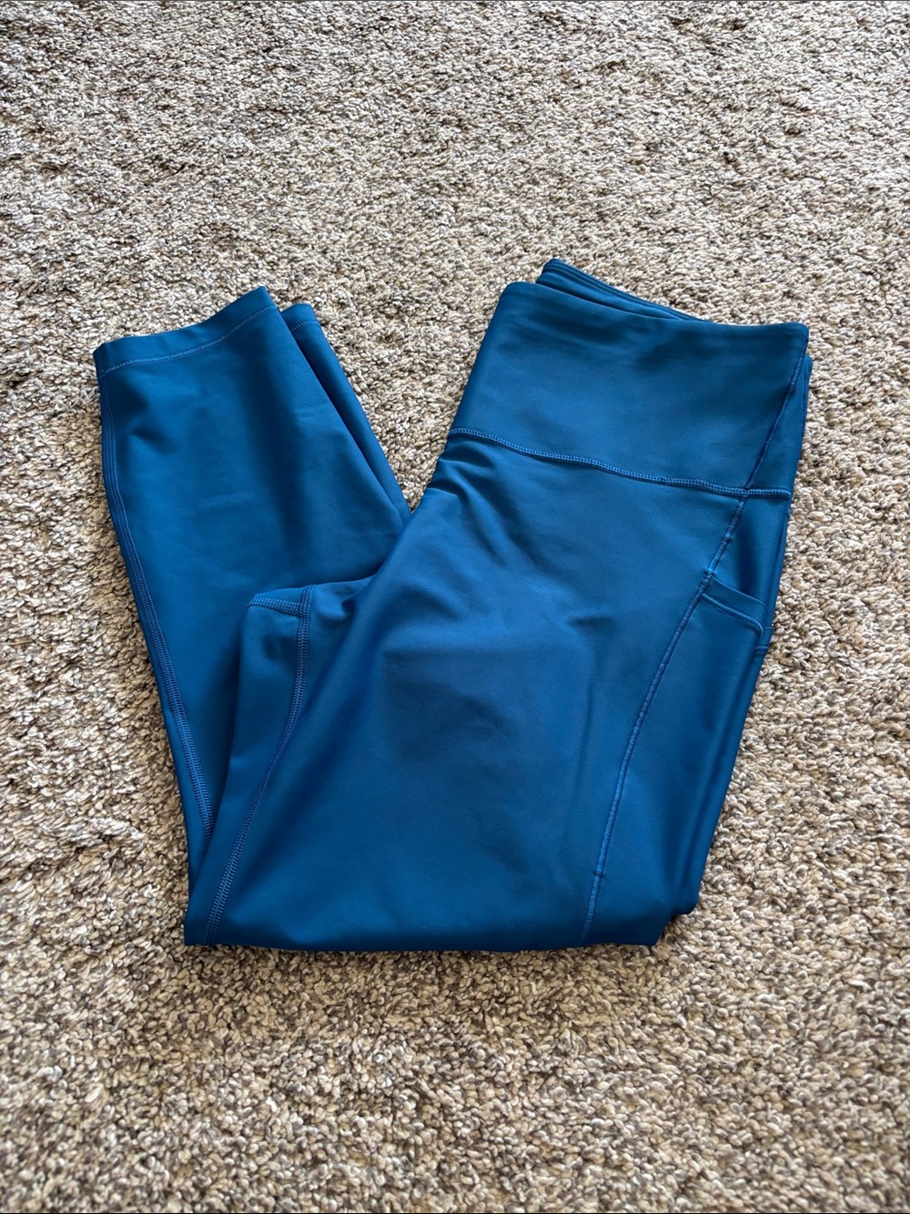 Athleta Interval Stash Leggings size large (22”)